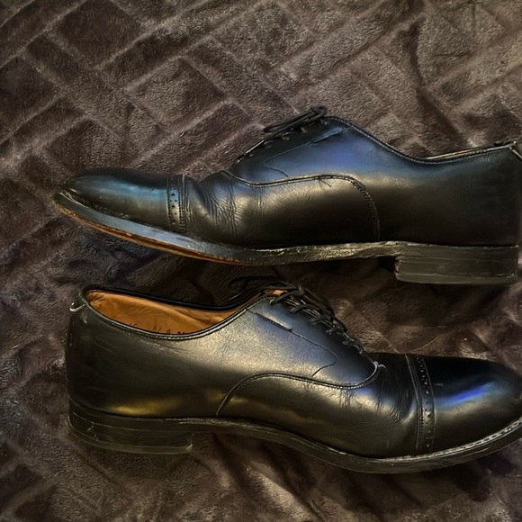 Johnston and Murphy Dress Shoes - Picture 3 of 4